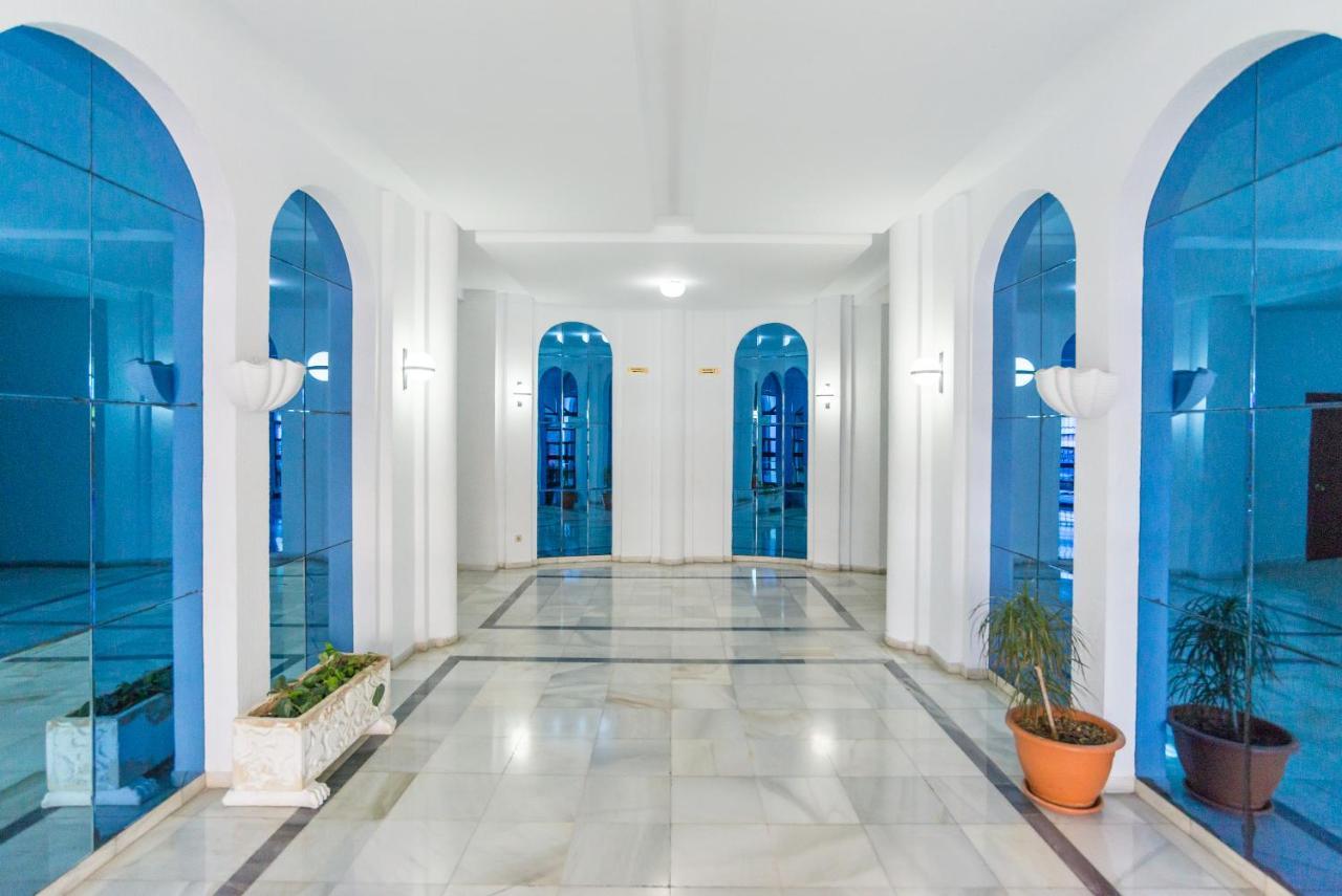 Virginia Beach & Private Terrace By Ele Apartments Malaga Exterior photo